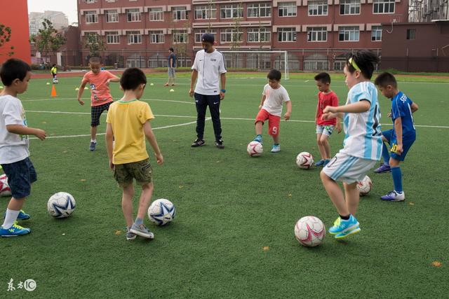 罗斯深情长文告别篮球:谢谢你 是时候说再见了