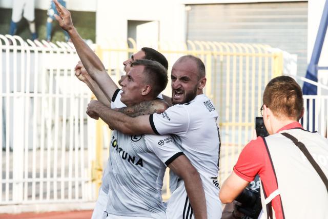 阿不都沙拉木当选CBA常规赛MVP 邱彪最佳教练